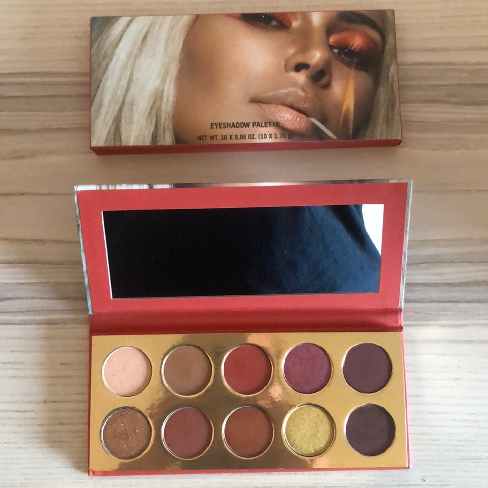 KKW BEAUTY Sooo Fire Eyeshadow Palette